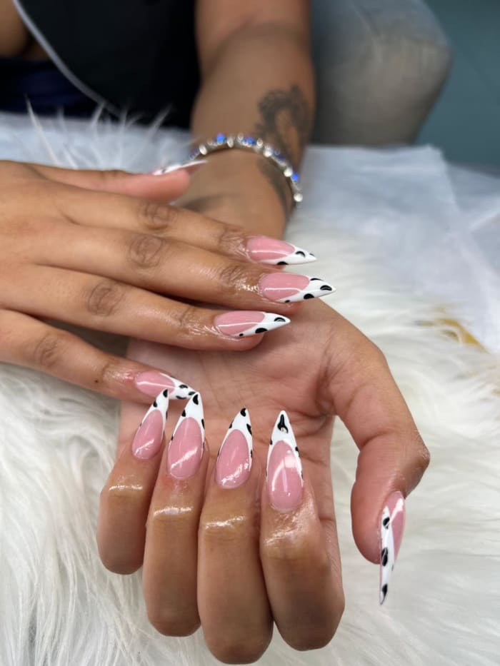 Lin nail artist stiletto nail set