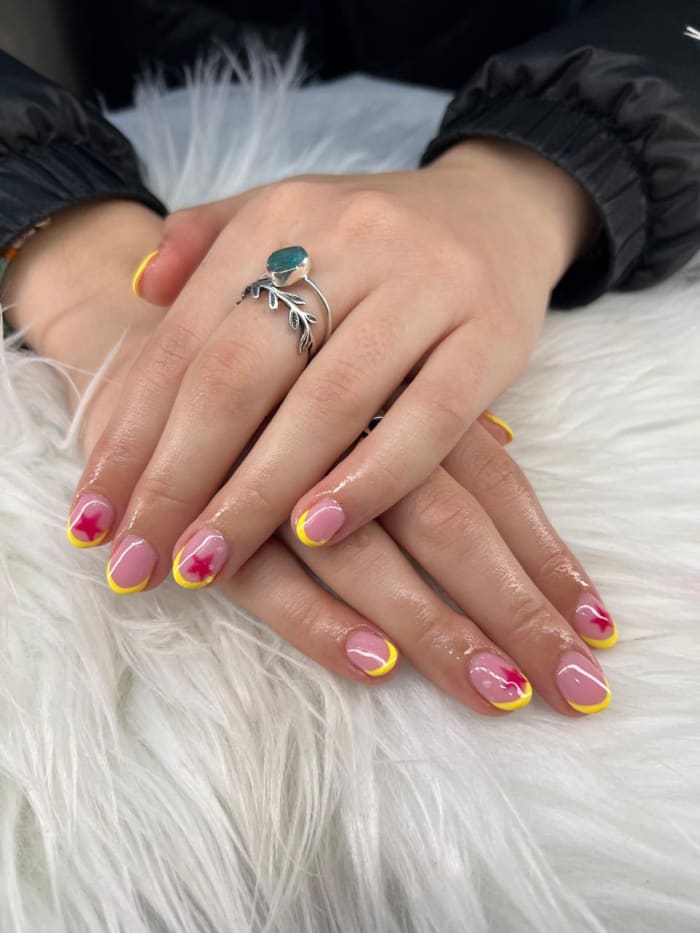 Lin nail artist almond nail set