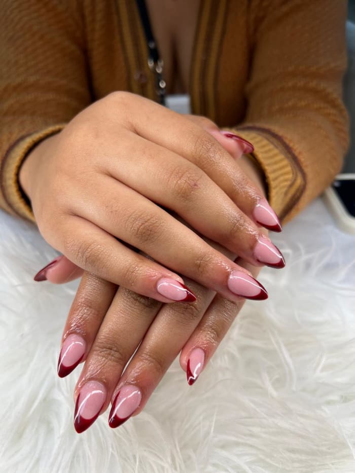 Lin nail artist stiletto nail set