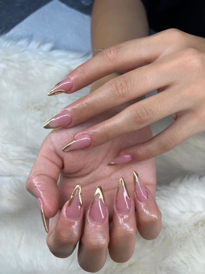 Lin nail artist stiletto nail set