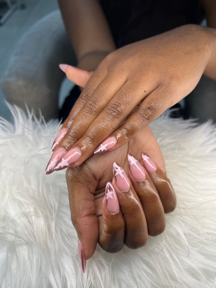 Lin nail artist stiletto nail set