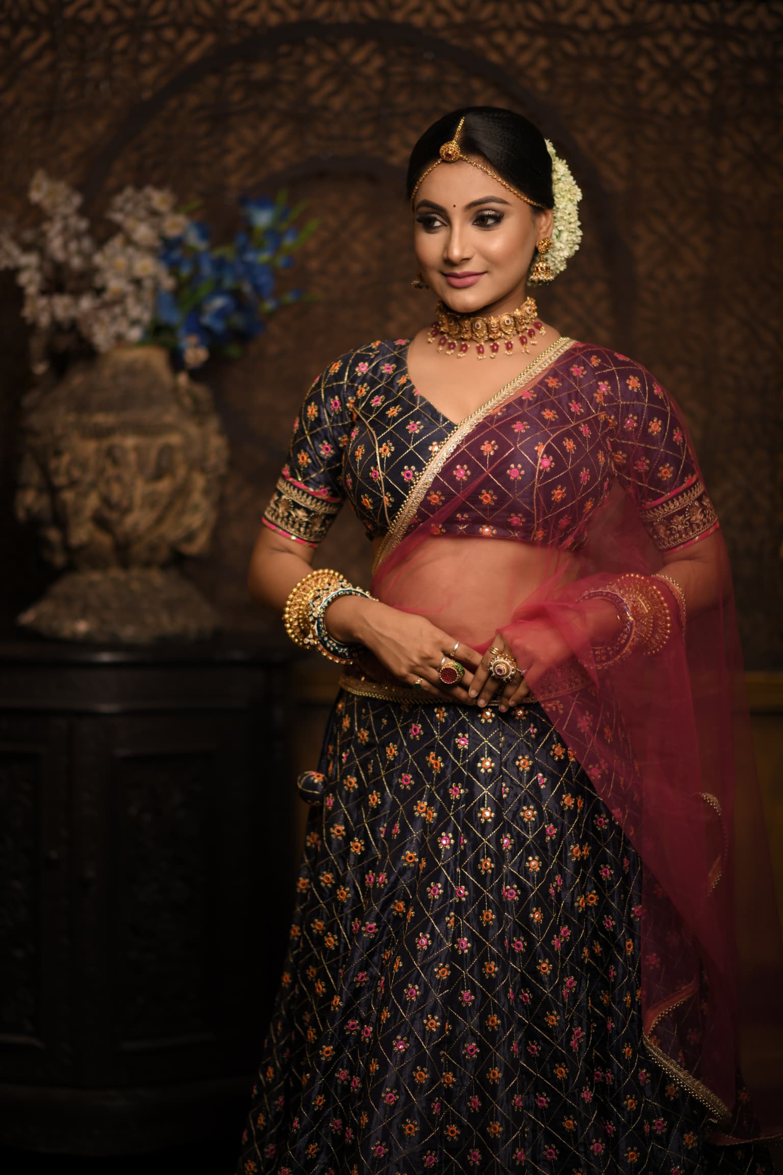 Best traditional Indian bridal makeup for wedding day.