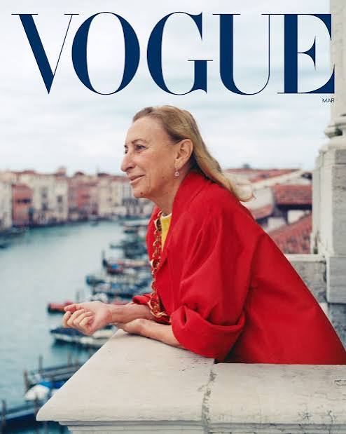 VOGUE MAGAZINE ISSUE 33