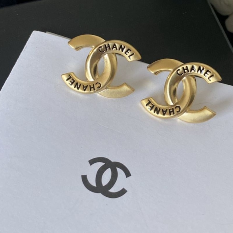Boucles d'oreilles Chanel Lettre