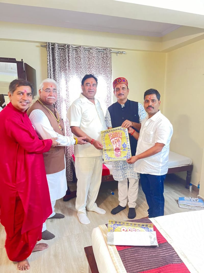 Puja and ritual moments at Gaya Ji