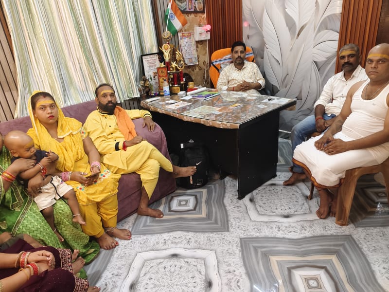 Puja and ritual moments at Gaya Ji