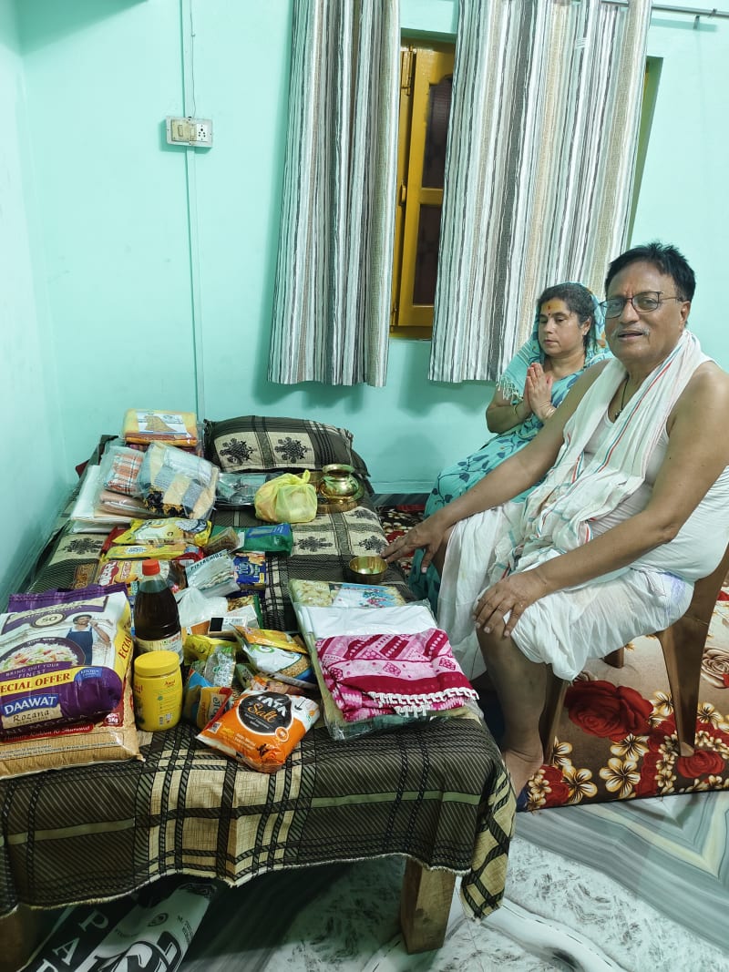 Puja and ritual moments at Gaya Ji