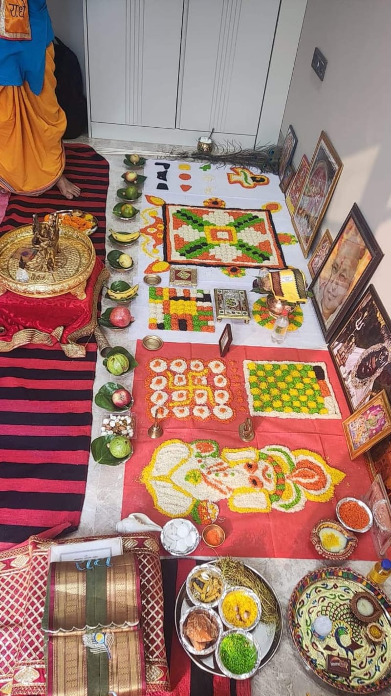 Puja and ritual moments at Gaya Ji