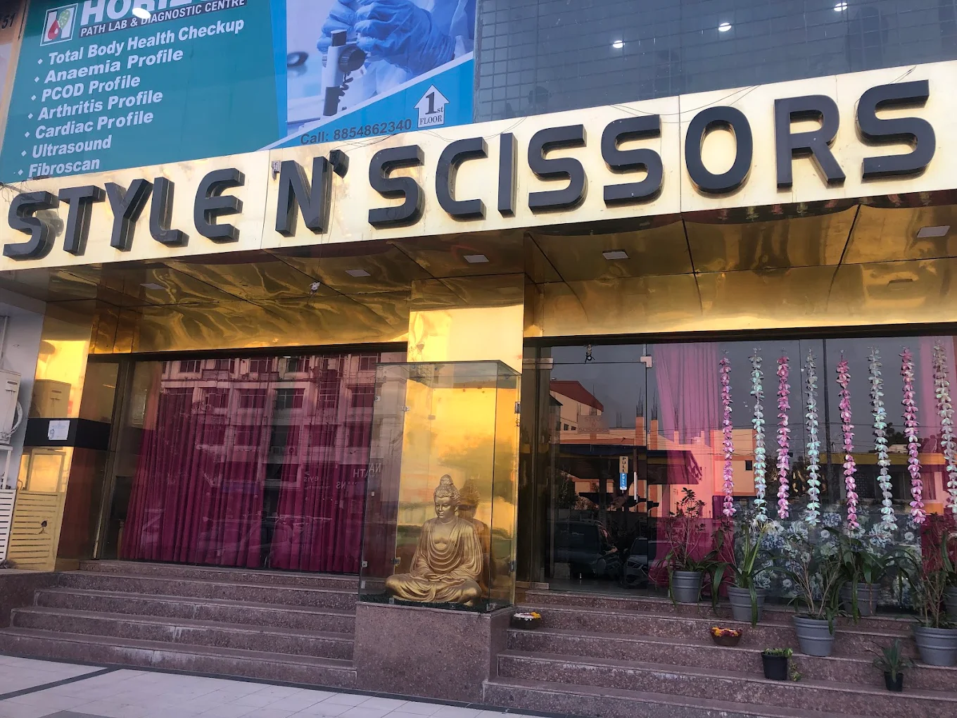 Style 'N' Scissors