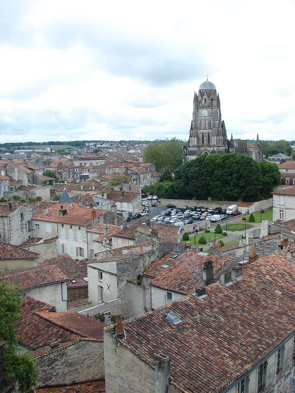 Saintes