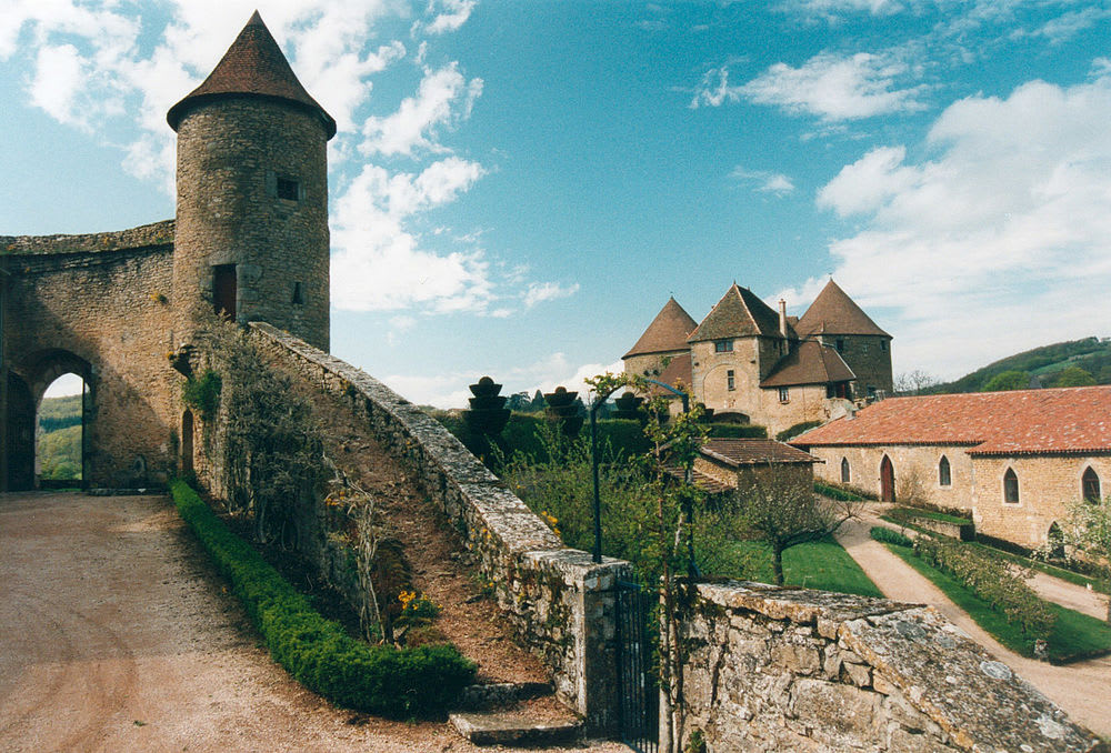 Berzé-le-Châtel