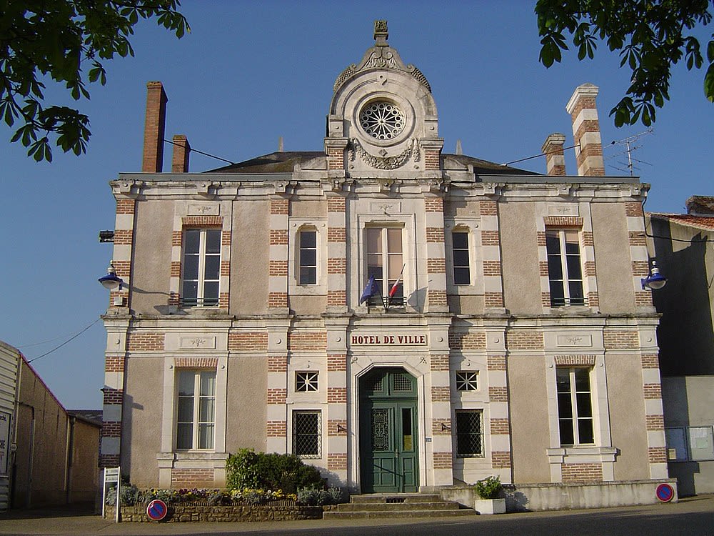 Thénezay