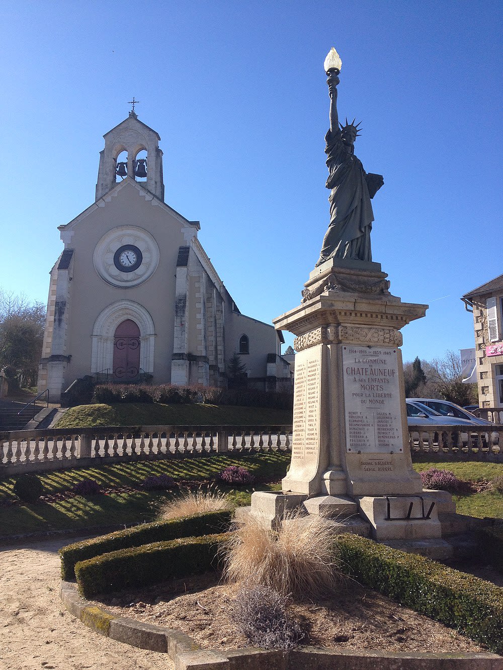 Châteauneuf-la-Forêt