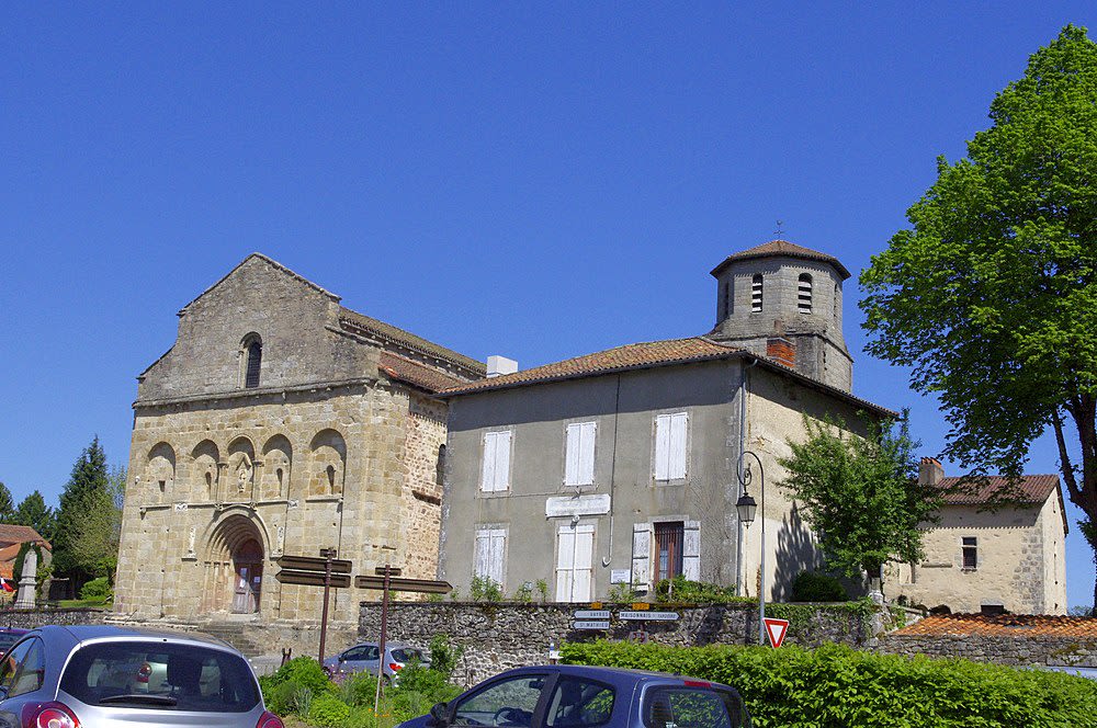 Les Salles-Lavauguyon