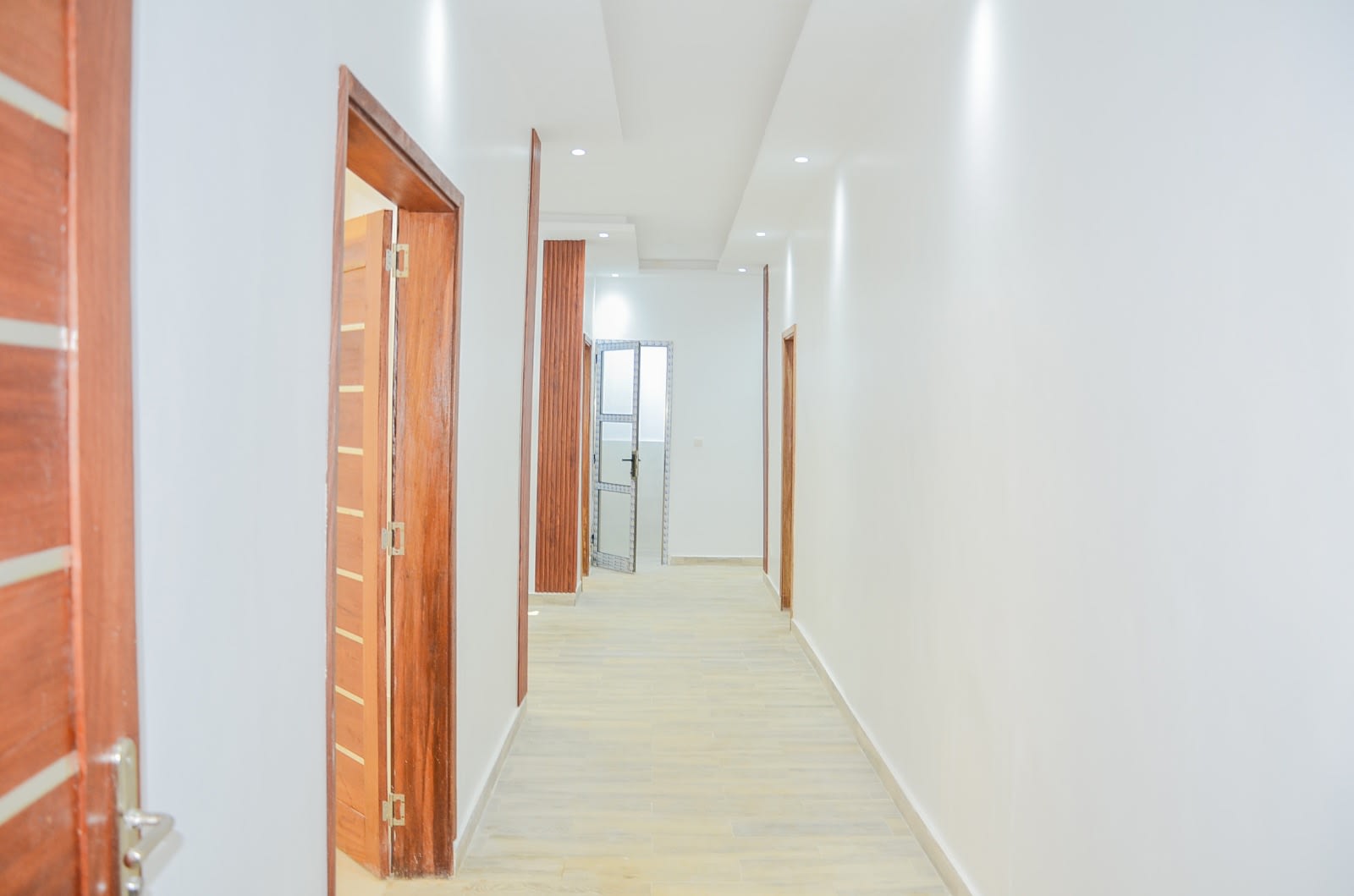 Appartement 2 chambres, salon avec buanderie — photo 6