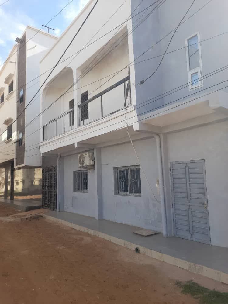Maison R+1 à vendre à Keur Massar