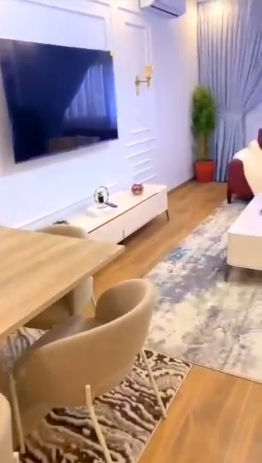  F4 à vendre avec les meubles dans un immeuble — photo 2