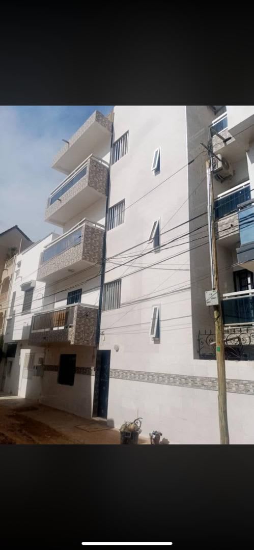 Immeuble R+3 à Vendre Sacré-Cœur - 4 Appartements F4 | Rapport Locatif 1,89M | Titre Foncier | 250M FCFA