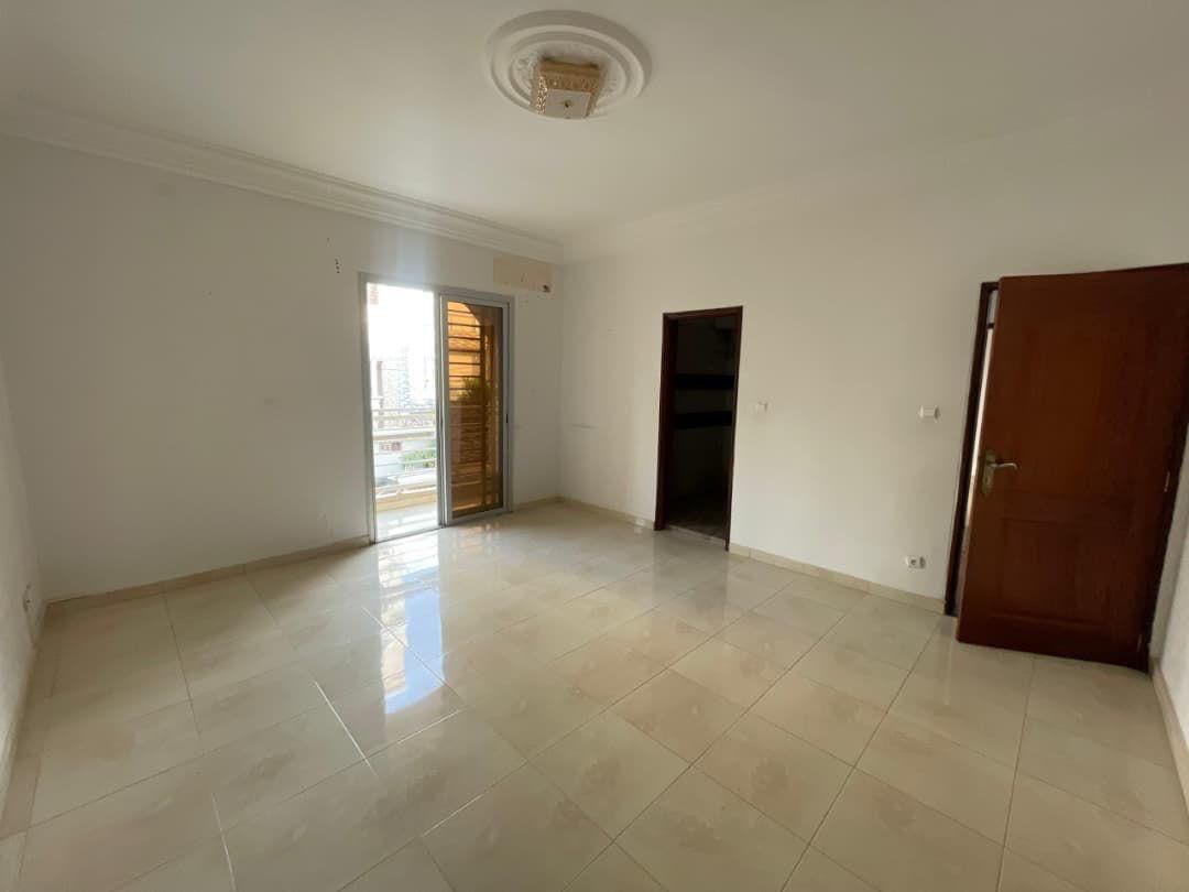 Immeuble R+3 à Vendre Sacré-Cœur - 4 Appartements F4 | Rapport Locatif 1,89M | Titre Foncier | 250M FCFA — photo 2