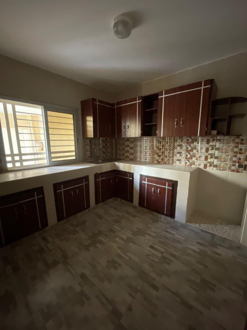 Immeuble R+3 à Vendre Sacré-Cœur - 4 Appartements F4 | Rapport Locatif 1,89M | Titre Foncier | 250M FCFA — photo 4