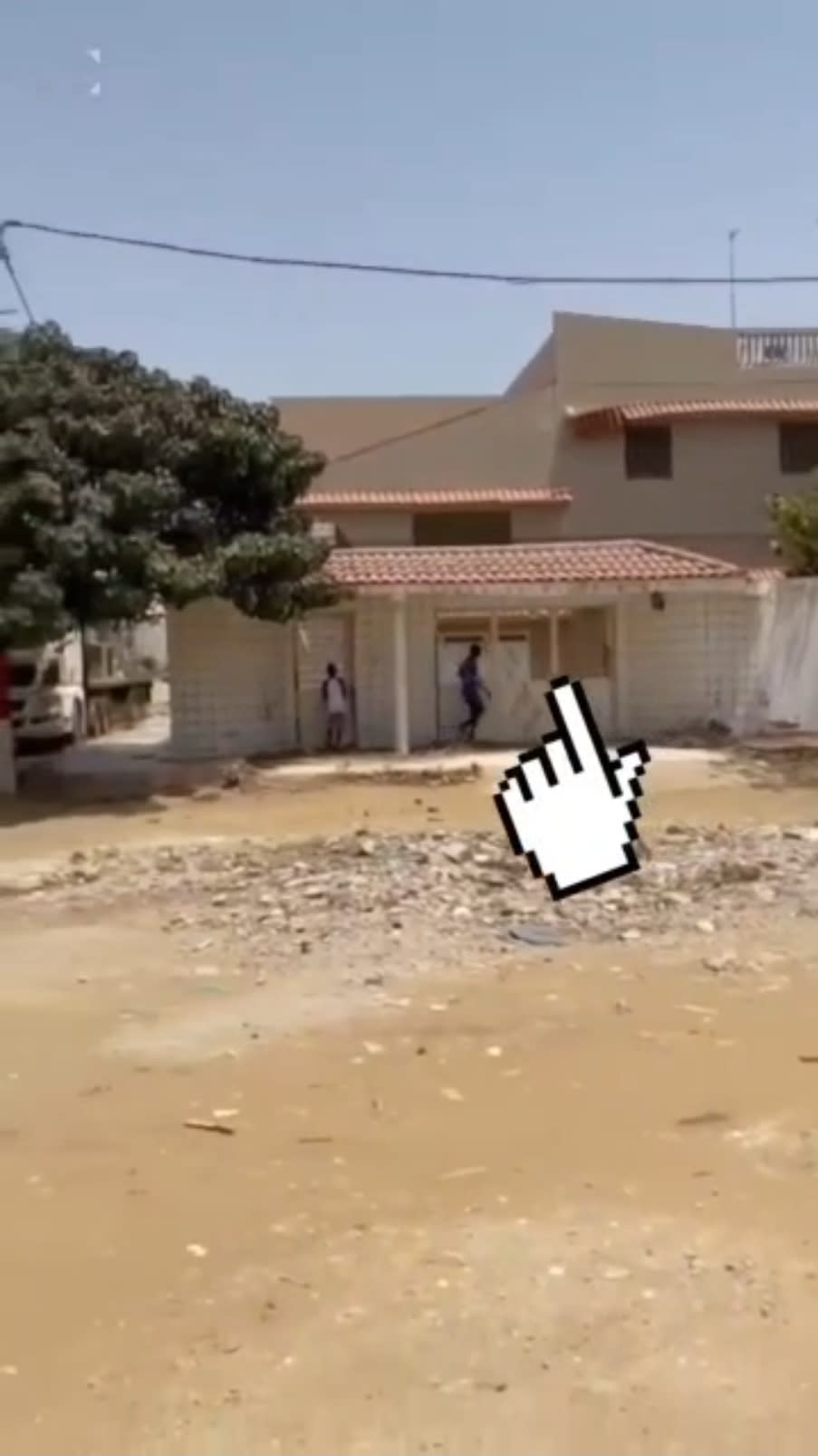 Terrain d'Angle 200m² à Vendre ZAC Mbao - Villa à Démolir | Face École Charles Magne | Titre Foncier | 46M FCFA
