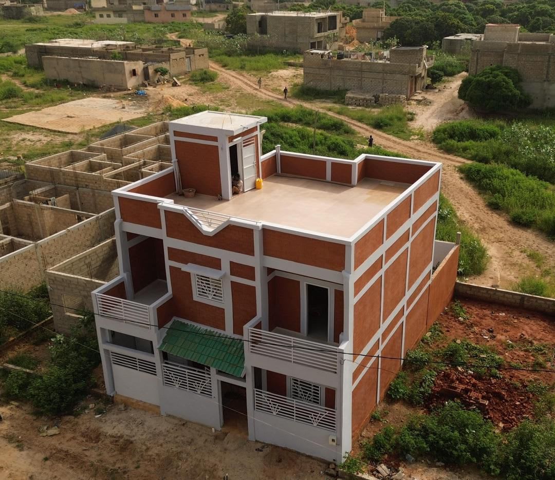 Maison R+1 à Vendre à Bambilor – Cité Oumar Gueye | 150 m² | 65 Millions FCFA