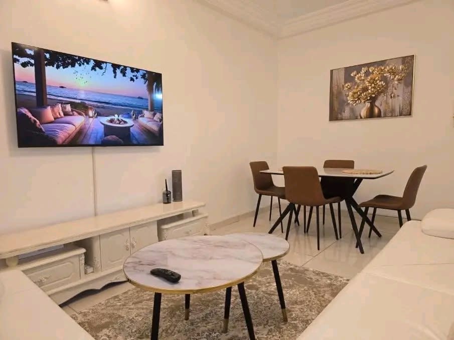 Studio Meublé à Louer Ngor - Location Nuitée | Derrière Brioche Dorée | 3min Plage | 25 000 FCFA/nuit — photo 3