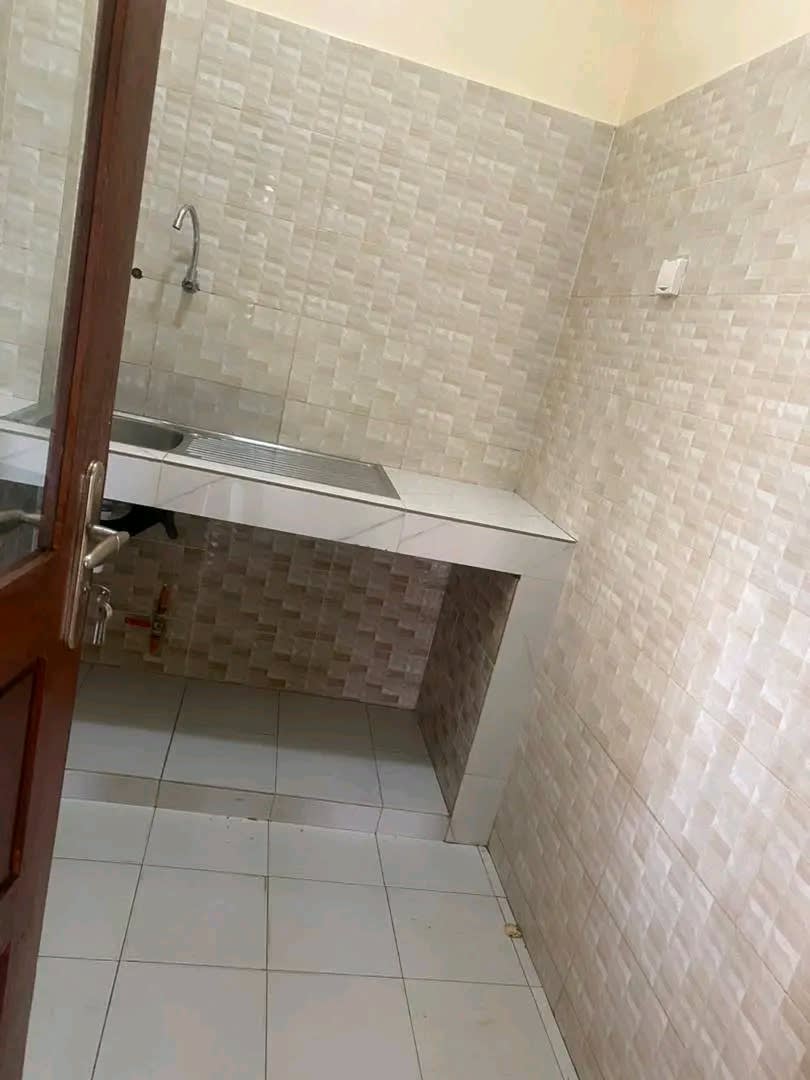 Appartement F3 à Louer Keur Massar Unité 10 MTOA - 2 Chambres + Salon | 150 000 FCFA/mois — photo 4