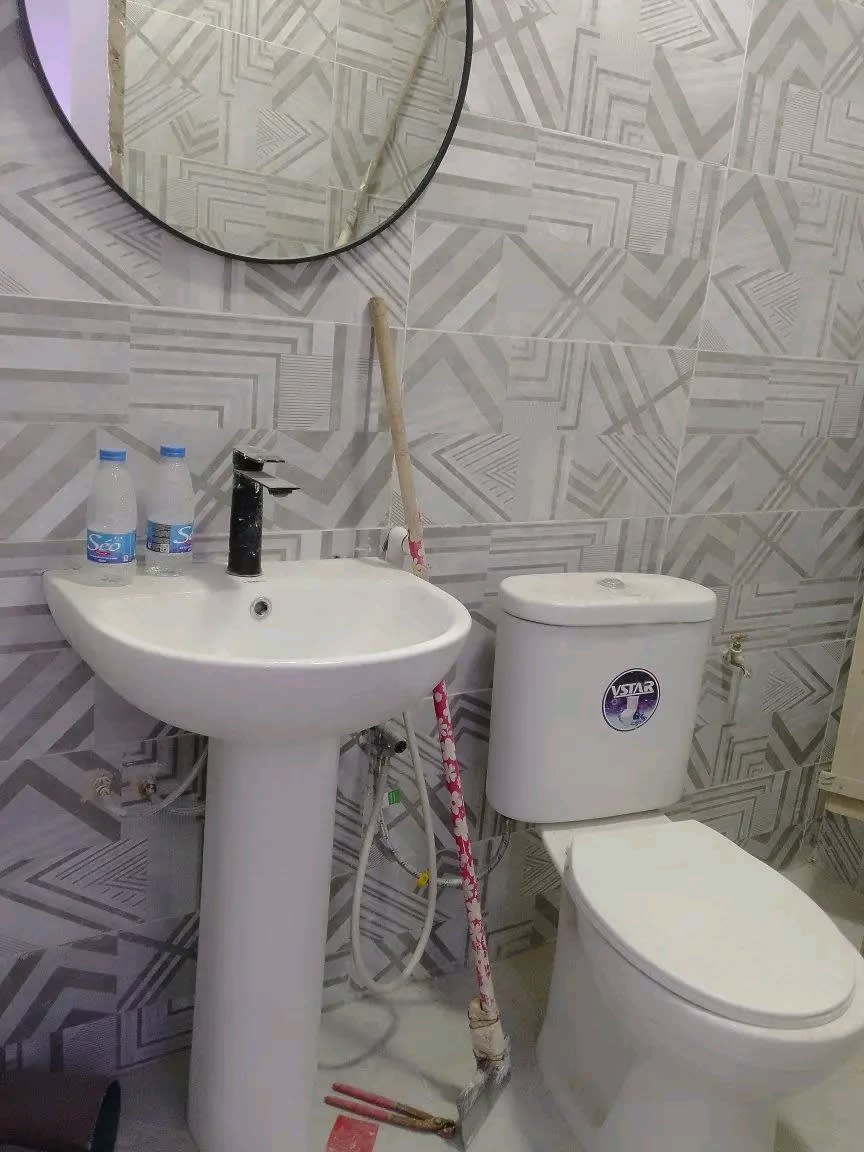 Appartement F3 Neuf à Louer Ouest Foire - Côté Chez Baboy | 3 Toilettes + Espace Familial | 275 000 FCFA/mois — photo 3