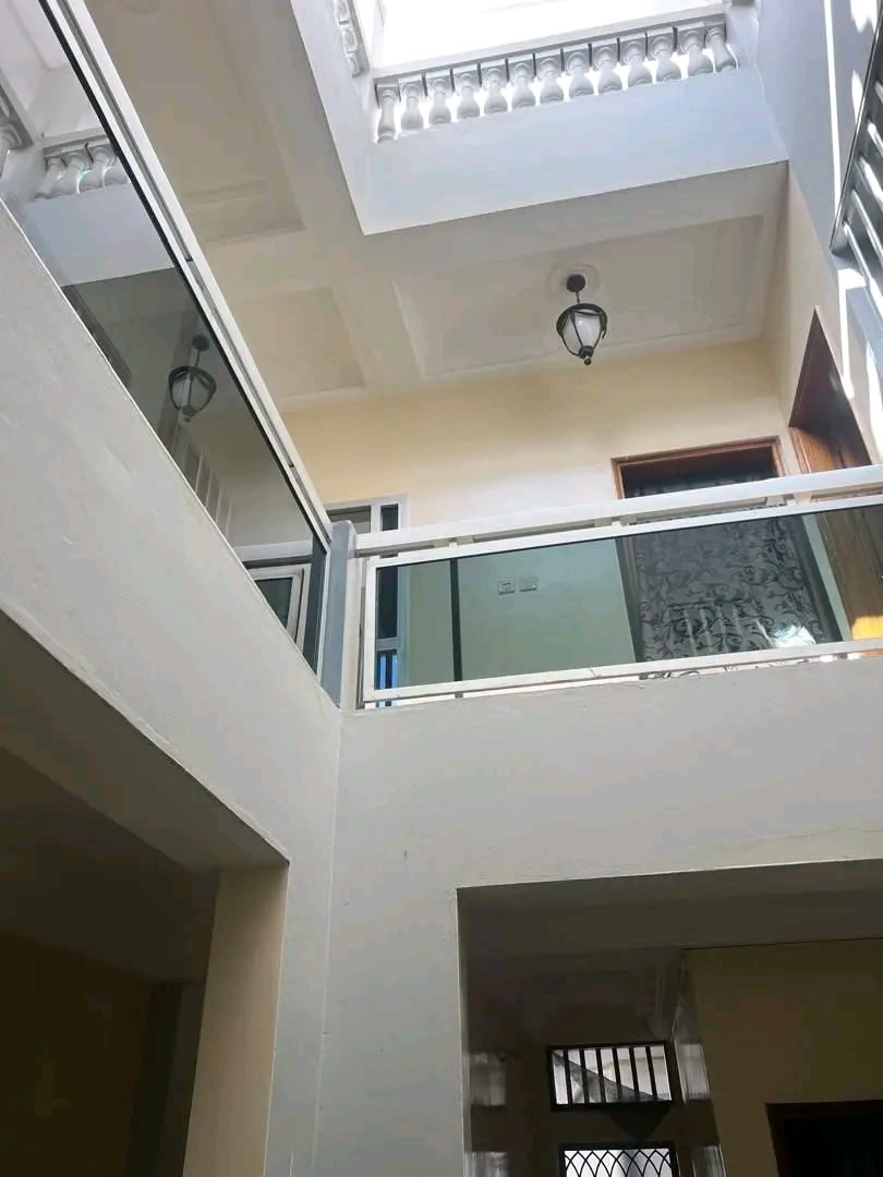 Villa R+1 Double Façade à Vendre Ouest Foire - 172m² | Zone Calme | Titre Foncier Global | 135M FCFA — photo 4