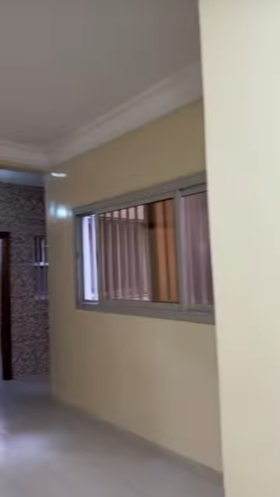 Appartement F4 à Louer Ouest Foire - 3 Chambres + Salon | 3ème Étage | 300 000 FCFA/mois