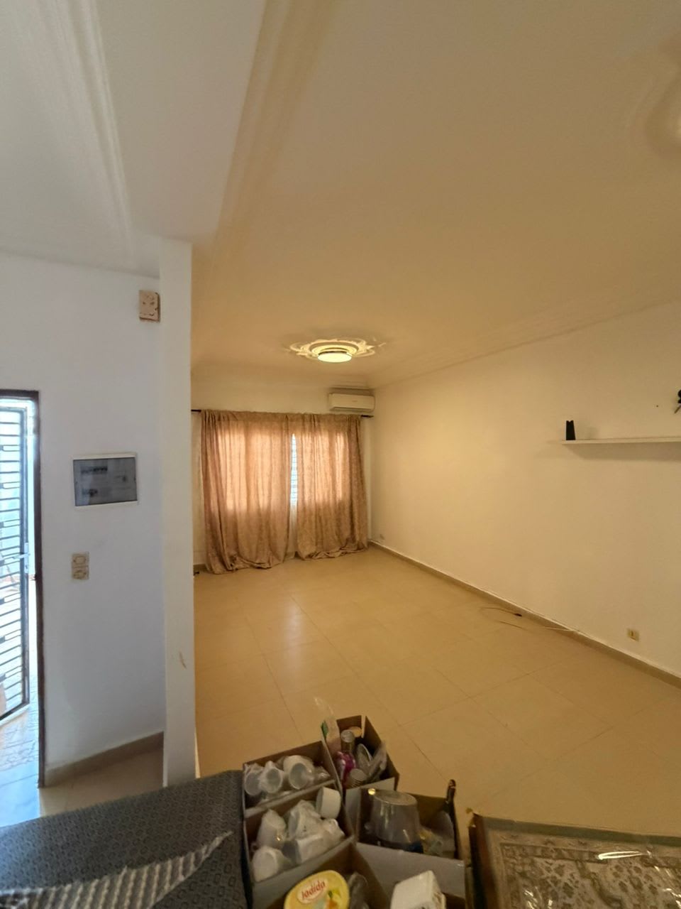 Villa 6 Chambres à Louer Sipres 1 Dakar - Grand Salon + 4 Toilettes | Usage Habitation ou Professionnel | 800 000 FCFA/mois — photo 6