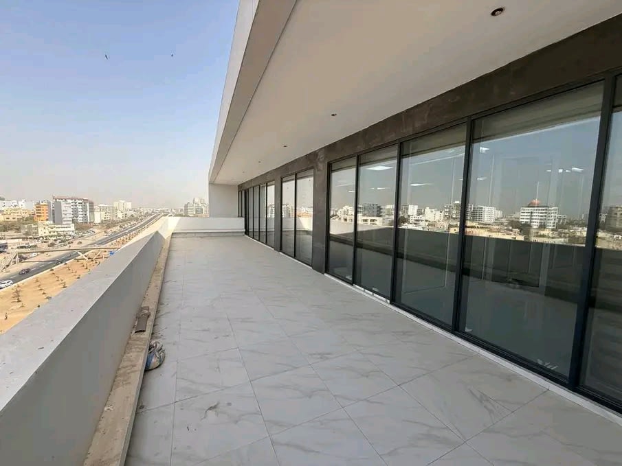 Bureaux Premium 380m² à Louer VDN Dakar - Immeuble Récent 2ème-7ème Étages | Surface Modulable | 1,1M FCFA/m² — photo 2