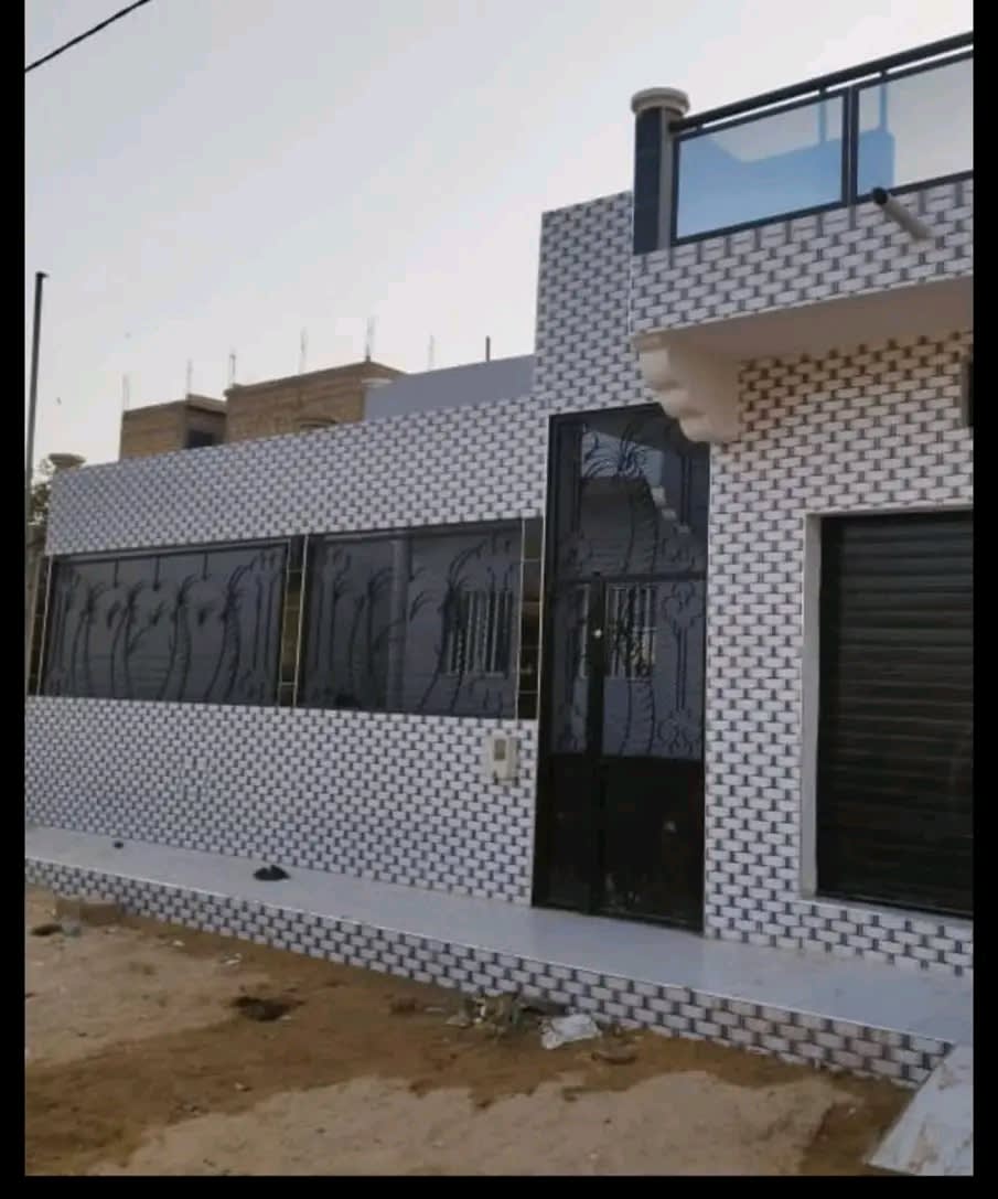 Villa 2 Chambres + Salon à Vendre Diamniadio Darou Salam - 180m² | Cours Avant/Arrière | Délibération | 30M FCFA