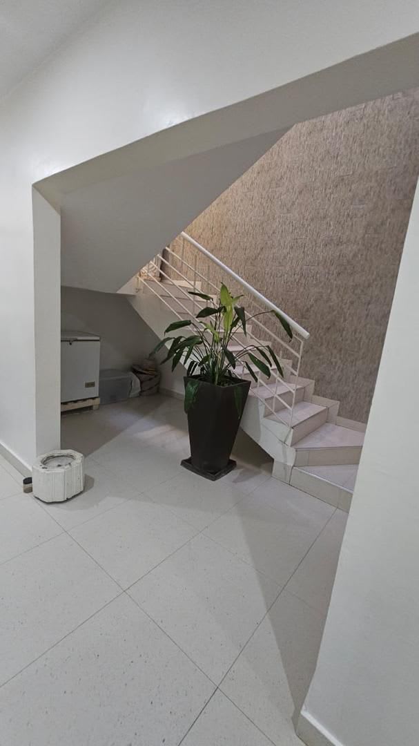 Villa Familiale R+2 à Vendre aux Mamelles Touba Renaissance – 150m² Angle | 200 Millions FCFA GB — photo 2