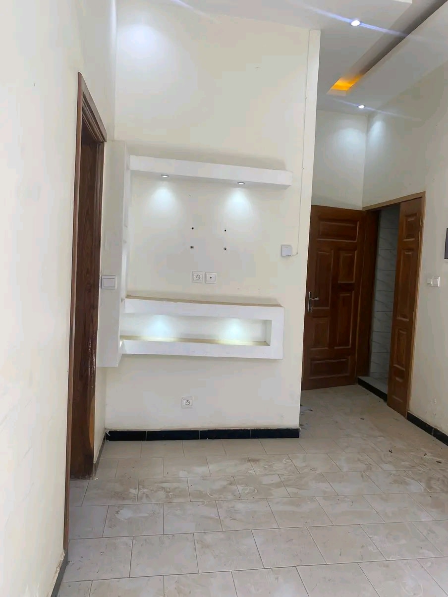 Studio Spacieux RDC à Louer Keur Massar Unité 13 - Très Aéré | Rez-de-Chaussée | 125 000 FCFA/mois — photo 2