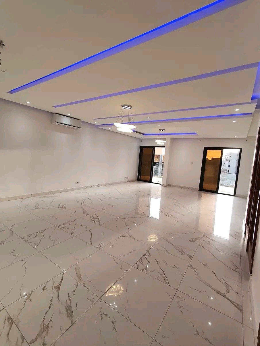 Appartement F4 Haut Standing à Louer Yoff Virage - 3ch Climatisées + 4 Toilettes | Gardiennage 24h | 600 000 FCFA/mois — photo 2