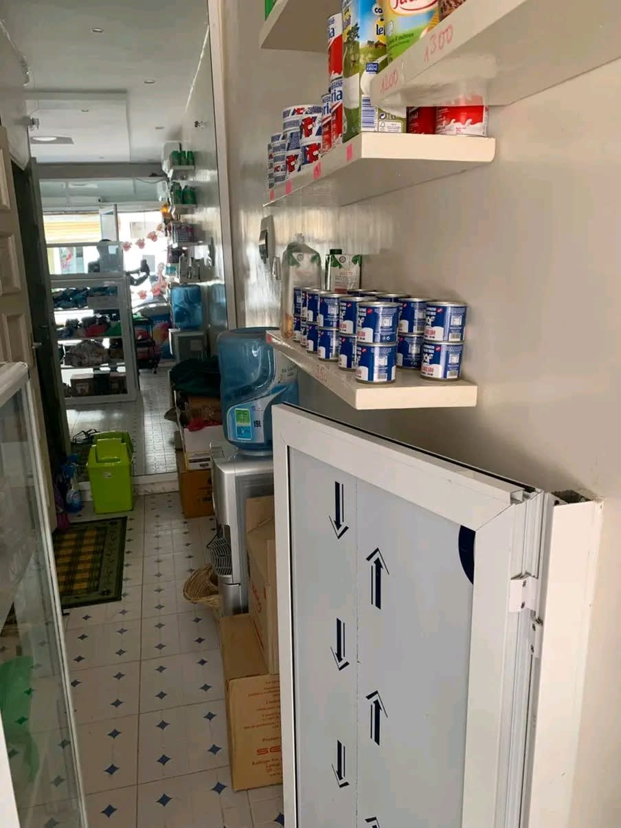 Magasin Commercial avec Toilette à Louer Liberté 6 Extension - Bonne Visibilité | 125 000 FCFA HT/mois — photo 2