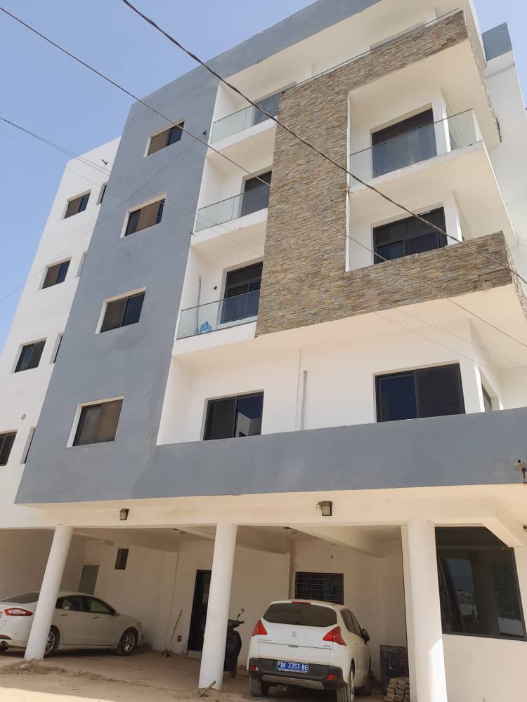 Appartement à louer Mamelle cité Mbackirou Faye
