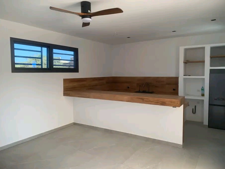 Villa Neuve 162m² avec Piscine à Débordement à Vendre Ngaparou - 3 Chambres | Jardin 300m² | 124M FCFA — photo 3