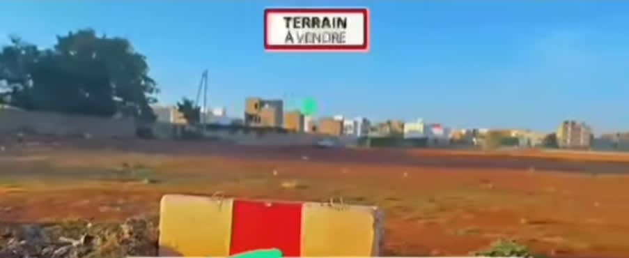 Lot de Terrains 150m² à Vendre Rufisque - Derrière Stade Ngalandou Diouf | Site Viabilisé | TF | 20M FCFA
