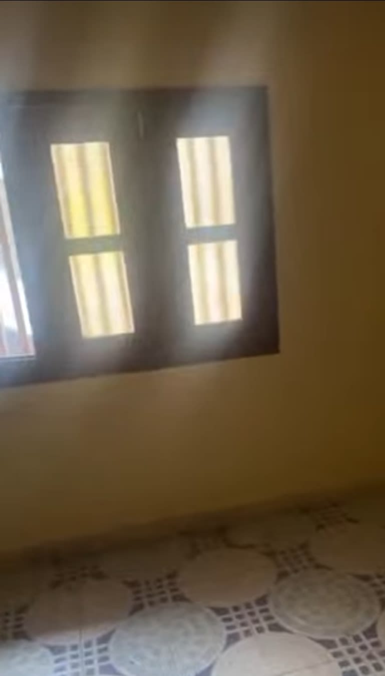 Salle à Louer Pikine - Après Technopole Rue 10 | Accès Cuisine + Toilette | Couple/Célibataire | 65 000 FCFA/mois