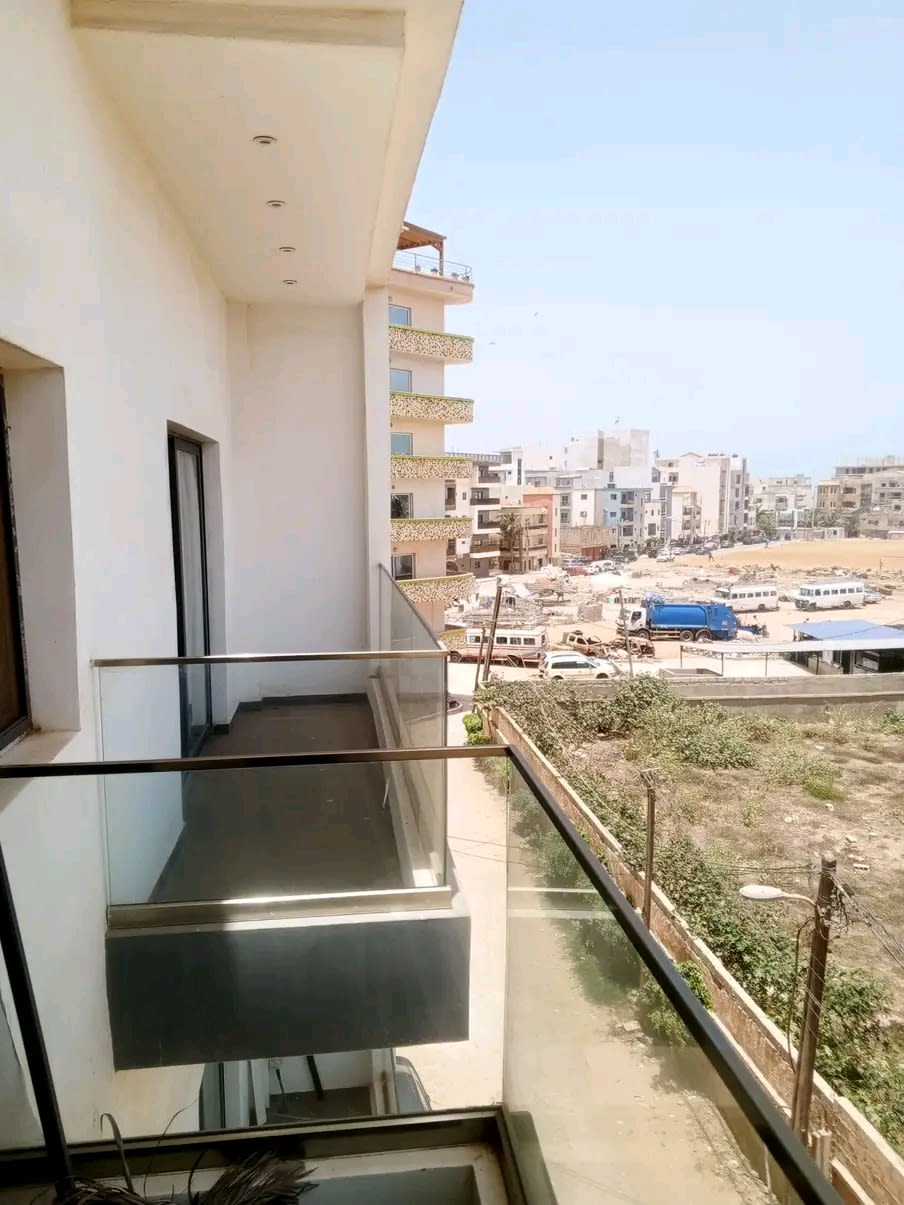 Duplex Meublé 230m² à Vendre Ngor Almadies - Face Stade | 4 Chambres + Terrasse Vue | TF | 225M FCFA