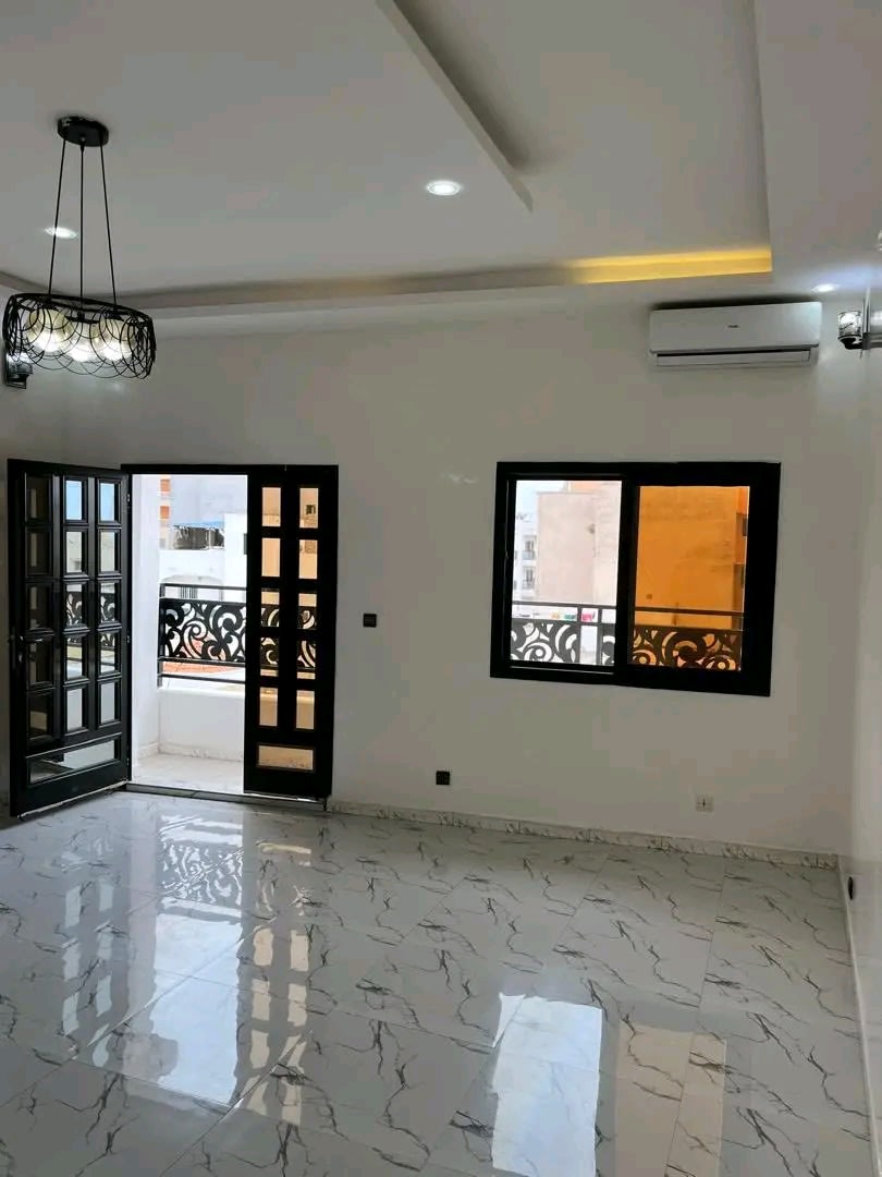 Appartement F3 Climatisé à Louer Nord Foire - Derrière BOA | 3ème Étage | Gardiennage 24h | 325 000 FCFA/mois