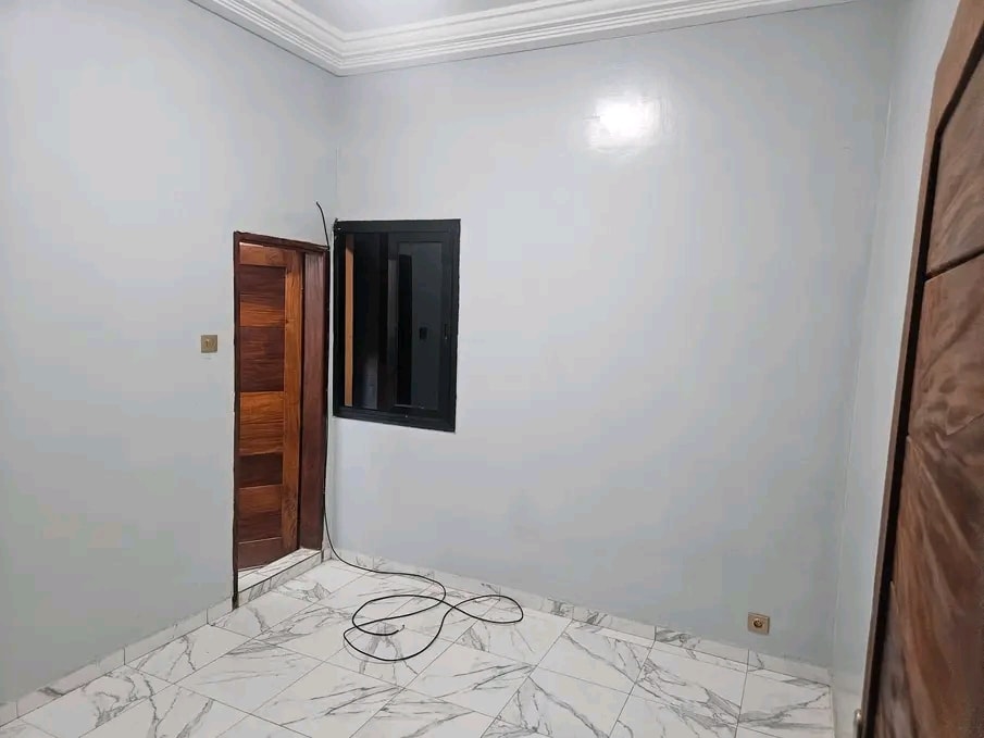 Chambre SDB à Louer – Parcelles Assainies Unité 12 | 70 000 F/mo