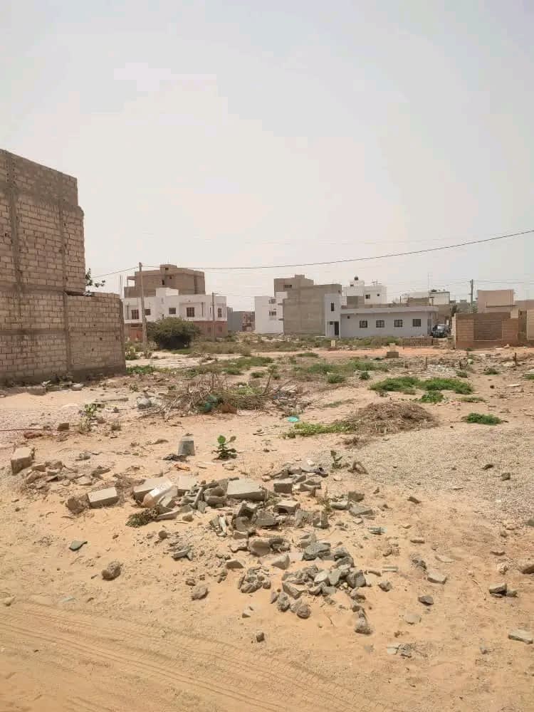 Terrain 150m² à Vendre – Cité Ancar Derrière Marine Française | Viabilisé | Titre Foncier Individuel | 20 Millions