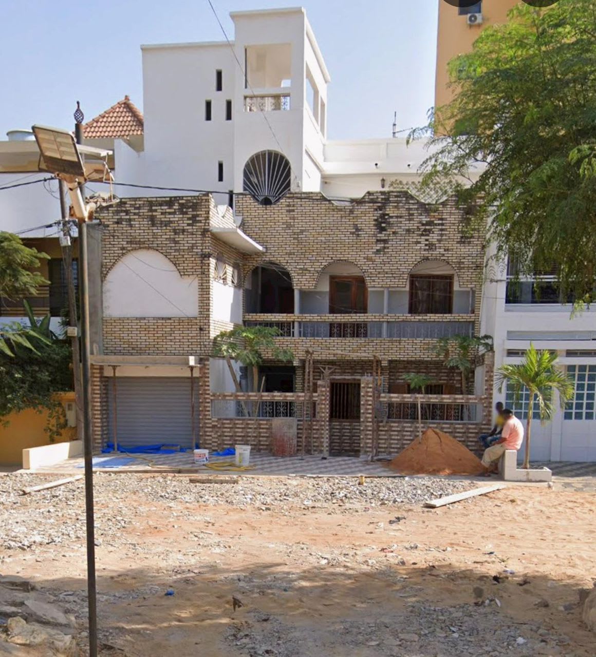 Villa 265m² à Démolir ou Réfectionner – Sacré Cœur 2 Près BRT | Titre Foncier | 250 Millions GB