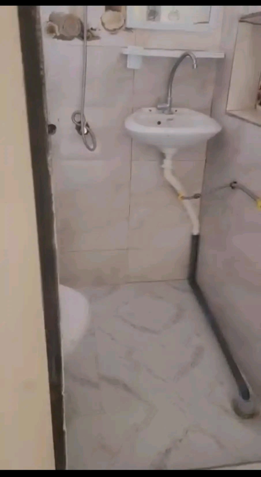 Chambre SDB + Balcon à Louer – ZAC Mbao Cité Narr Près Sortie 9 | Très Accessible | 50 000 F/mois — photo 2