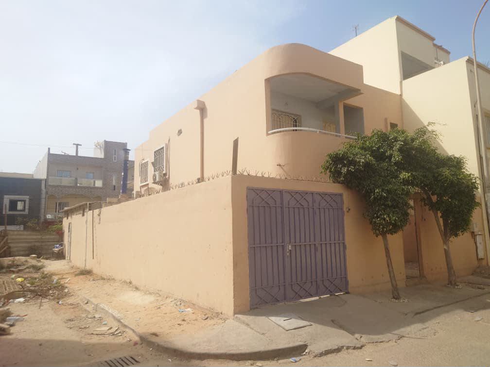 Villa 200m² 4 Chambres + Salon + Garage à Vendre – Golf Cité Aliou Sow | Titre Foncier Individuel | 150 Millions