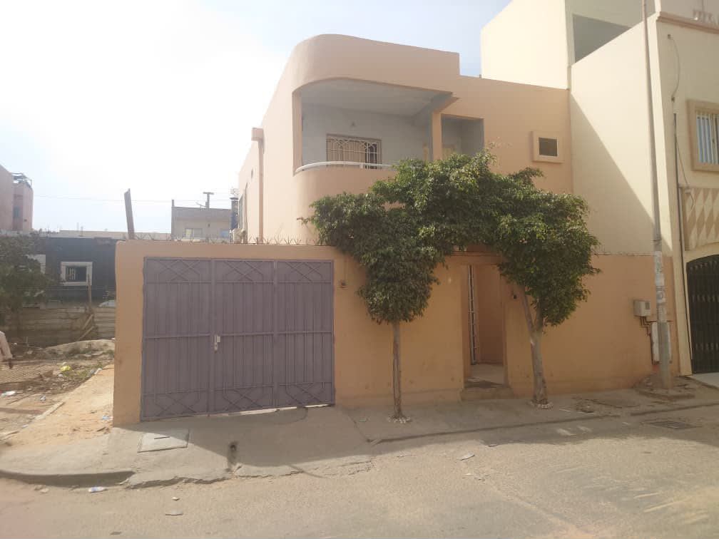 Villa 200m² 4 Chambres + Salon + Garage à Vendre – Golf Cité Aliou Sow | Titre Foncier Individuel | 150 Millions — photo 3